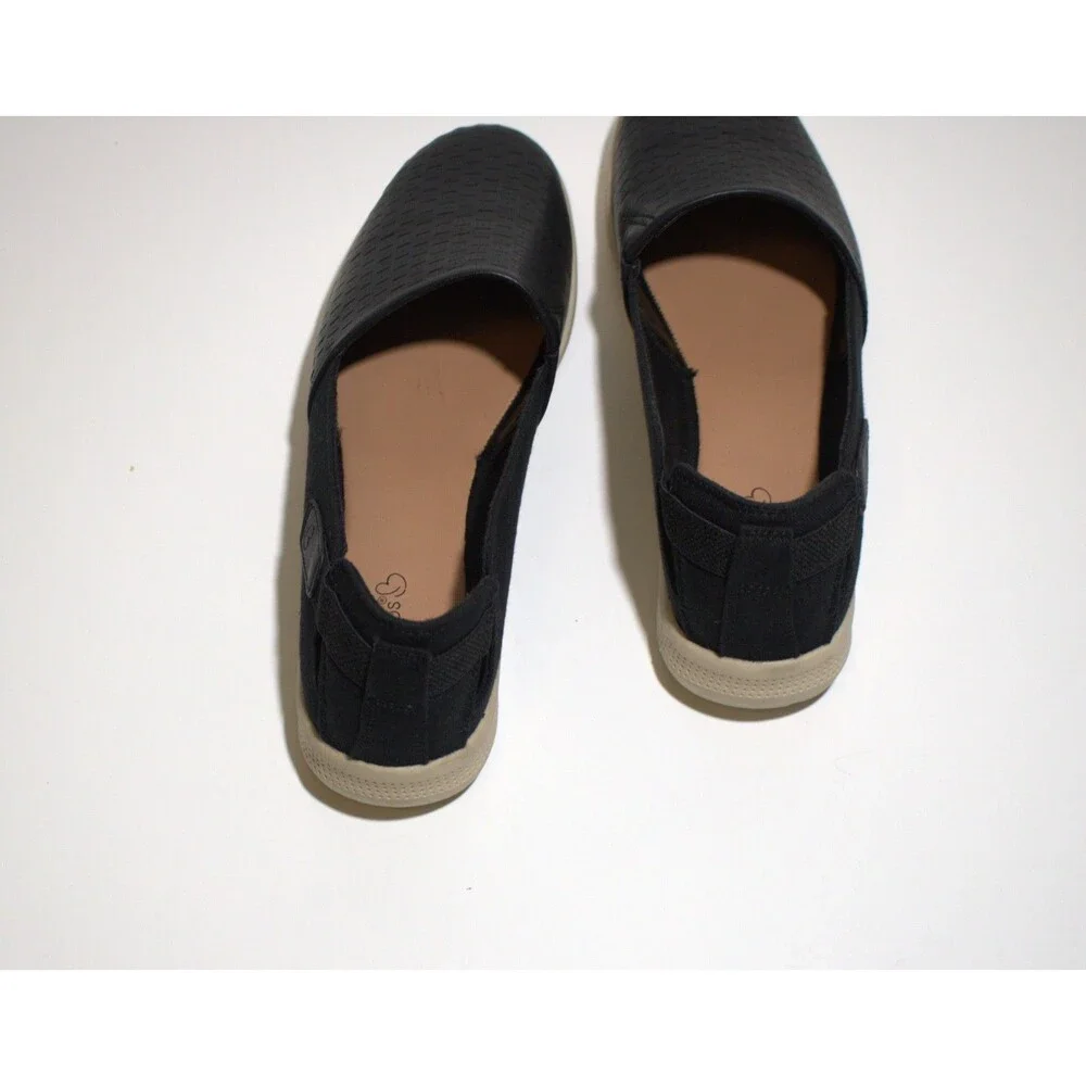 Baretraps Viccia Size 8.5 Women's Casual‎ Black Flats NIB